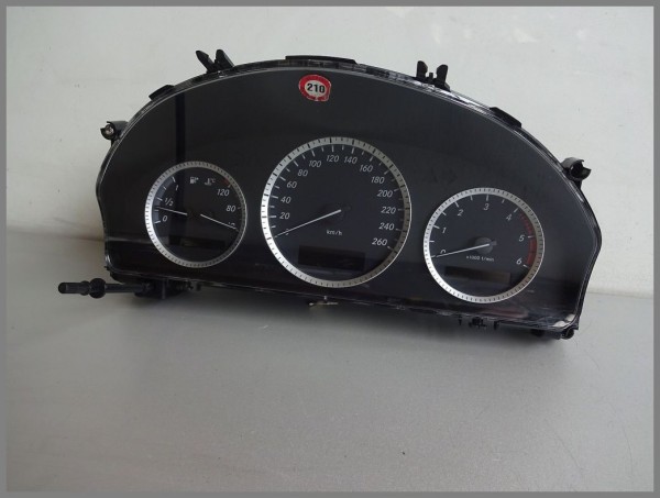 Mercedes Benz W204 220CDI Tacho instrument cluster 2045409848 Original Siemens VDO