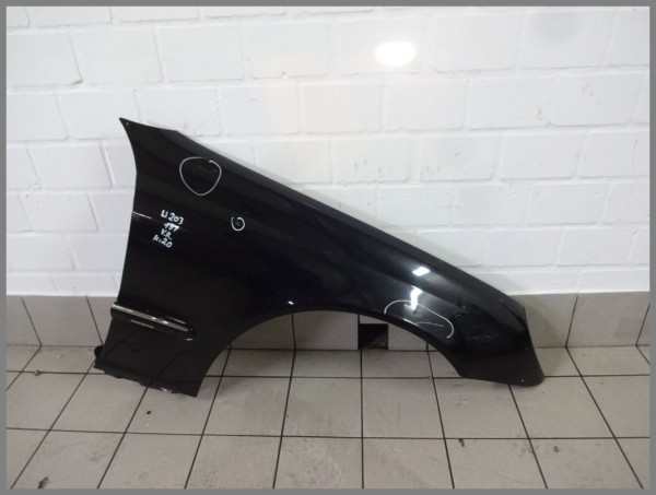 Mercedes Benz W203 RIGHT FENDER 197 Schwarz 2038800218 K20 Original
