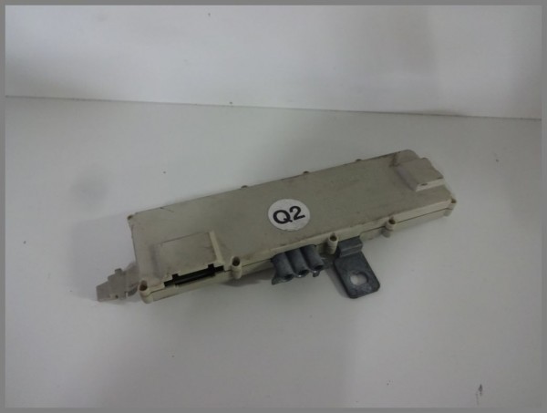 Mercedes Benz W208 CLK-Class Antenna Amplifier 2038201089