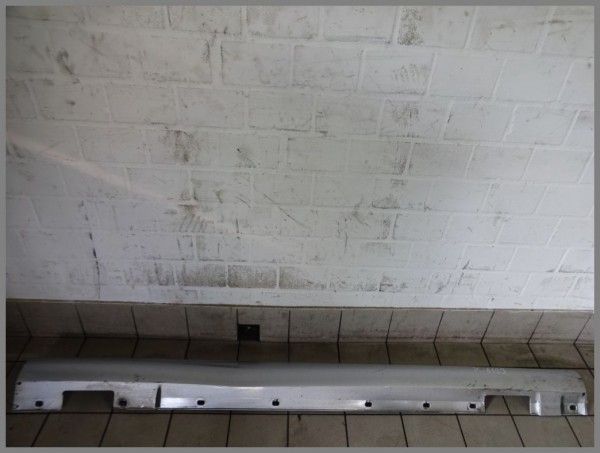 Mercedes Benz W204 AMG Seitenschweller Rechts 775 Iridiumsilber 2046981454 K1183