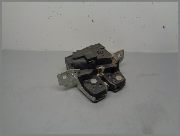 Mercedes Benz W246 tailgate lock 2467400035 Original