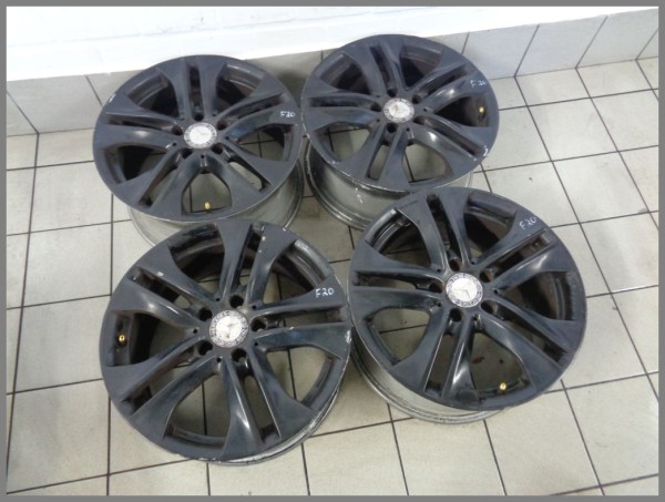 Mercedes W212 Alufelgen Felgen SET 8x17 8,0x17 ET46 2124010902 Original F20 Schwarz