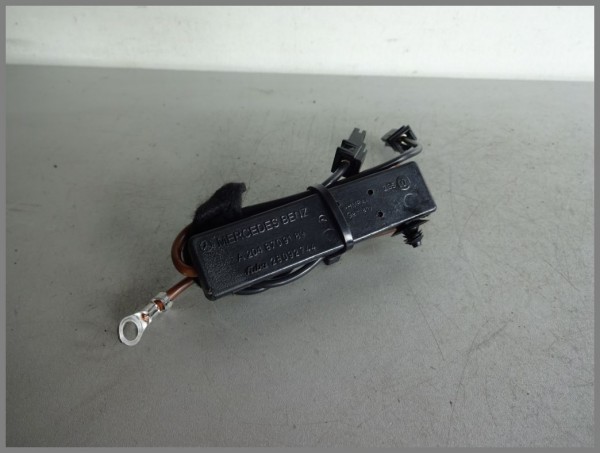 Mercedes Benz MB W204 C-Class Antenna Amplifier Antenna Amplifier 2048709189