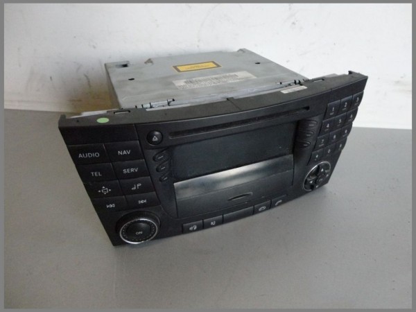 Mercedes Benz MB W211 E-Klasse Radio BE6000 2118273842 CD Player Navi APS50