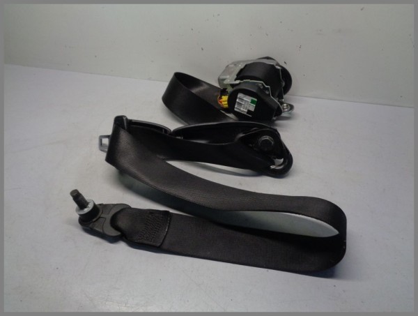 Mercedes Benz MB W169 W245 Seat Belt Front Right 1698607085 Black