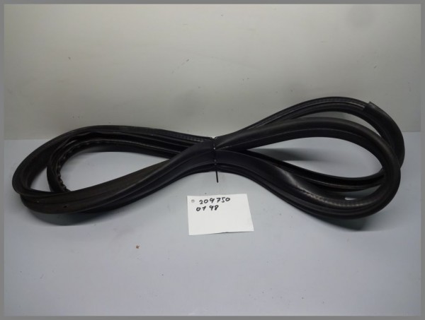 Mercedes W209 Cabrio Kofferraum Gummidichtung Heckklappendichtung 2097500198