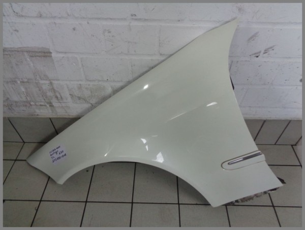 Mercedes Benz CLC 203 fender LEFT 650 Calcite white 2038801318 K16 BJ: 2009