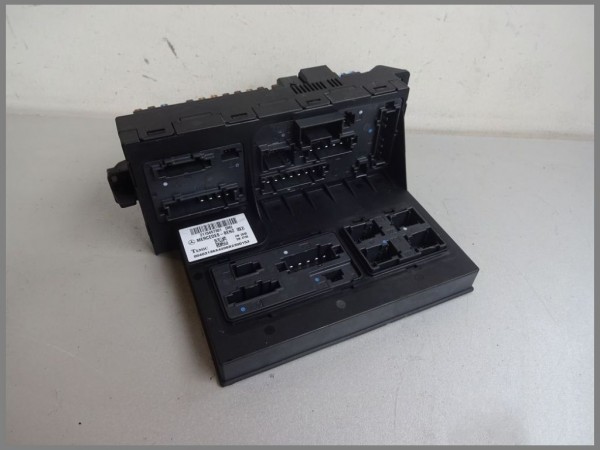 Mercedes Benz W211 E-Class SAM Control Unit 2115457301 TEMIC Original