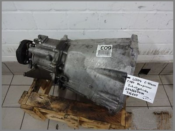 Mercedes W204 OM646 Schaltgetriebe 716607 167tkm 6 Gang Getriebe 2042600400