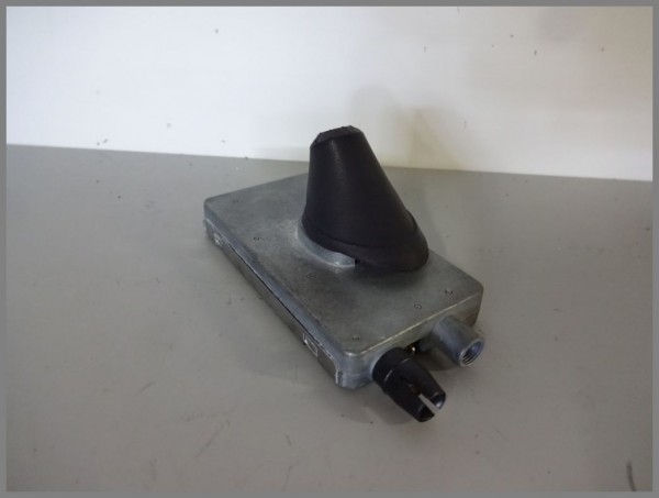 Mercedes Benz W208 CLK-Klasse Antennenverstärker Antenne Verstärker 2088204689