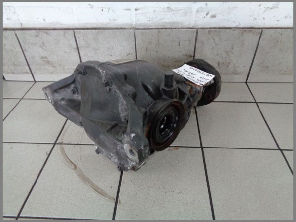 Mercedes Benz W204 differential 168tkm 2.47 rear axle drive 2073500314