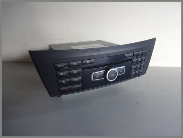 Mercedes MB W204 C-Klasse CD Palyer Radio Navigation 2049004406 Original