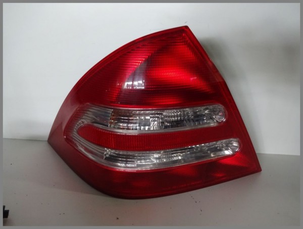 Mercedes Benz MB W203 LIMO Taillight driver side rear left 2038200164