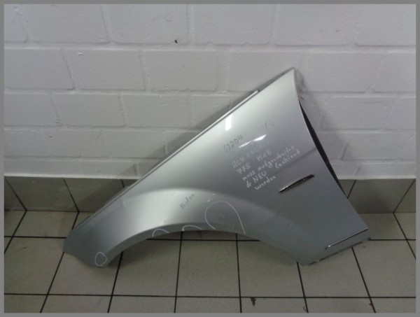 Mercedes Benz W204 Fender Left 775 Iridium Silver 2048801318 K18 Original