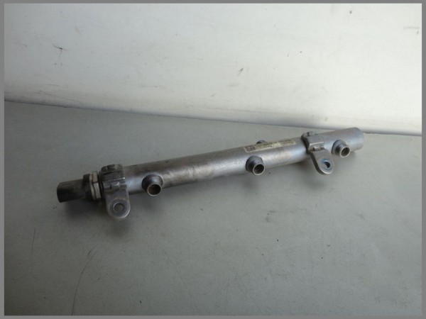 Mercedes-Benz Rail Pipe Fuel Distributor 6420703095/001 W164 W211 W204