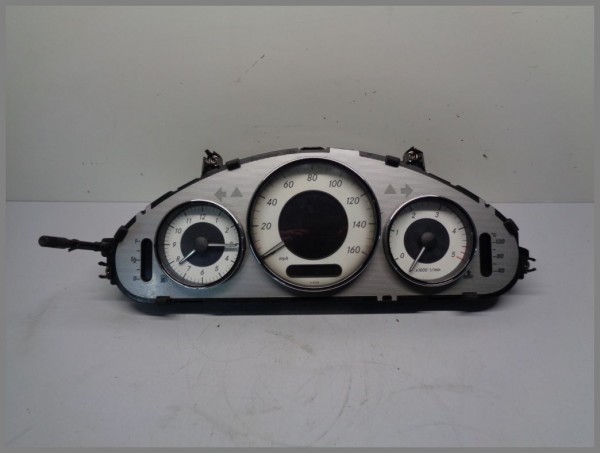 Mercedes Benz W219 speedometer instrument cluster 2195402347 VDO 110.080/383.031 Original