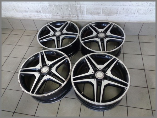 Mercedes W176 W246 Alufelgen 7,5 x 18 ET52 Felgen 1764010302 F97 Original