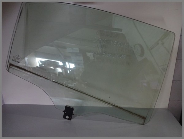 Mercedes Benz MB W221 S-Class side window door window rear right 2217301818