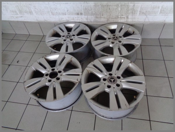 Mercedes Benz C-Klasse W204 Felgen 7,5x17 ET47 2044017602 SET Original F54