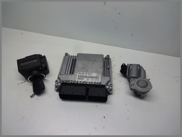 Mercedes Benz W211 CDI engine control unit control unit 6461532079 Bosch 0281011158