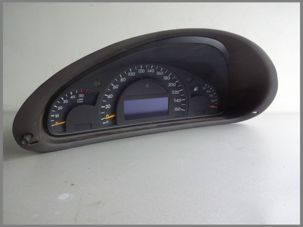 Mercedes Benz MB W203 Tacho Kombiinstrument 2035401347 VDO 110.080.183/022 CDI