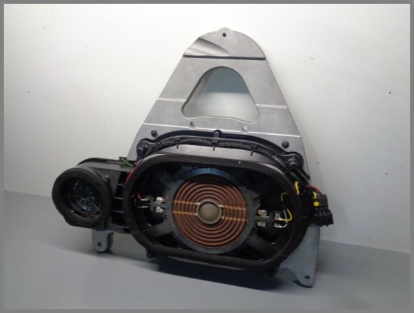 Mercedes Benz W204 Harman Kardon Subwoofer Box Lautsprecher 2048205002 Original