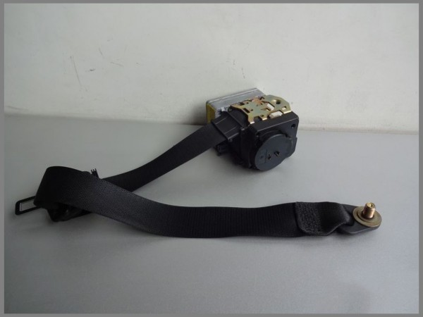 Mercedes Benz W210 Seat Belt Front Right 2108600486 / 9A86 Black