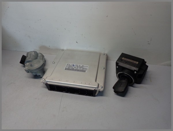 Mercedes Benz W209 CLK 320 V6 engine control unit 1121535179 BOSCH 0261208424