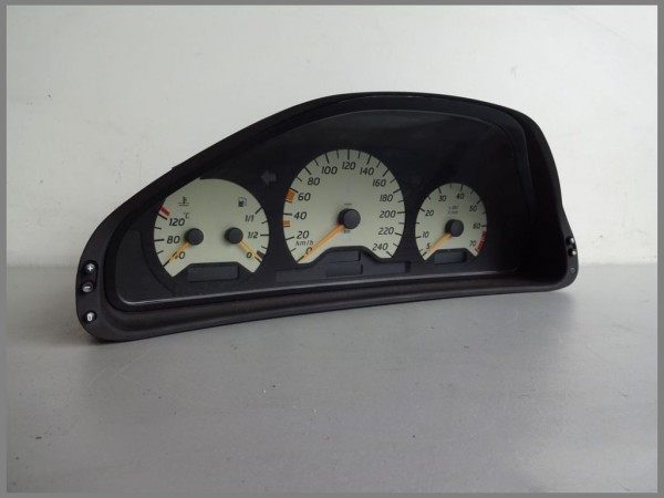 Mercedes Benz MB W208 Speedometer Instrument cluster 2085402011 VDO 110.008.901 / 003 SPORT
