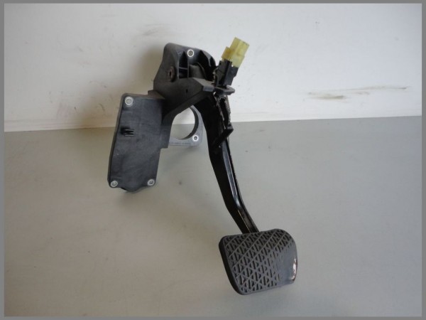 Mercedes Benz MB W169 W245 B-Class Pedal Block Brake Pedal 1692901001