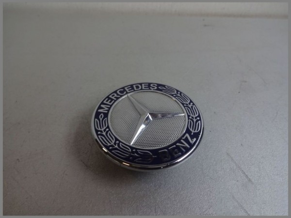 Mercedes Benz W204 W212 C207 Mercedes star bonnet 2048170616 Original
