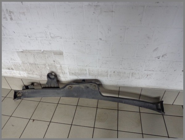 Mercedes Benz W221 S-Class Wiper Cover Front Right 2218300028 front