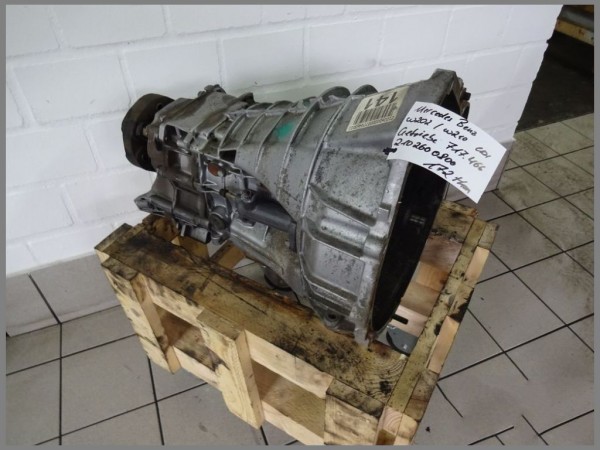 Mercedes Benz W210 W202 Schaltgetriebe 220 CDI 717466 Getriebe 172tkm 2102600800